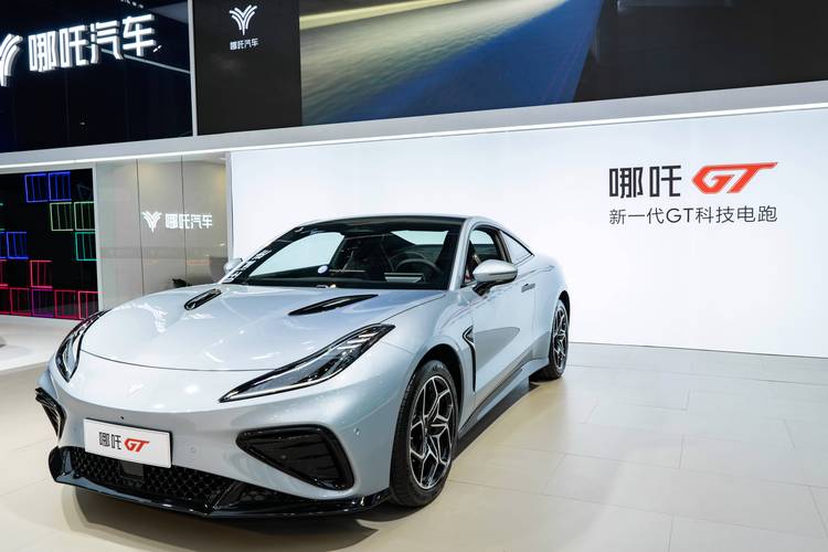 惠州惠城区嘉隆胜企业管理咨询哪吒汽车在智能汽车领域的表现，领途汽车在新能源汽车市场中的影响力